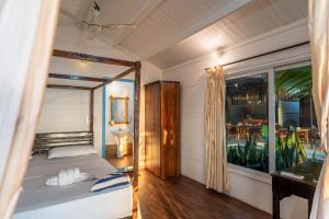 Кровать или кровати в номере Sea Star Resort