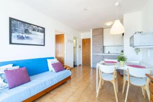 Kuchyňa alebo kuchynka v ubytovaní Basic Comfort Apartment Gran Reserva 0103