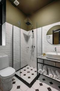 Koupelna v ubytování Marjan Aparthotel + 34 fotografií
