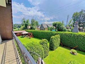 Κήπος έξω από το Pokoje u Eli