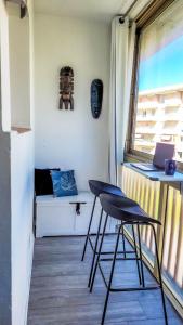 Posezení v ubytování Tres jolie STUDIO A 2 MINUTES DE LA PLAGE ET DU PORT DE Fréjus secteur base nature