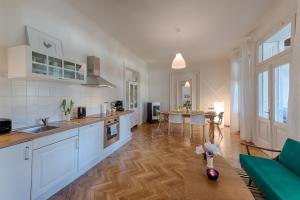 Kuchyň nebo kuchyňský kout v ubytování Landhaus Blauer Spatz Reichenau an der Rax