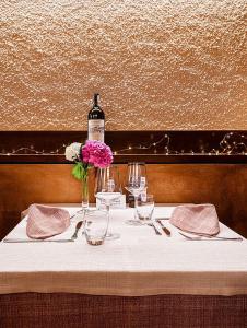 Nápoje v ubytování Wine Hotel Ristorante San Carlo - Boutique Hotel & SPA