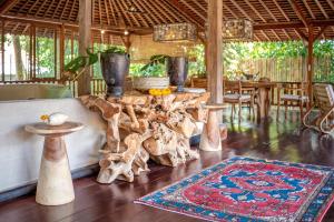 Fotografie z fotogalerie ubytování Luxury private villa 500m2 Canggu v destinaci Kerobokan