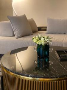 Area soggiorno di Suite3, 7 min walk from Opera or Lake