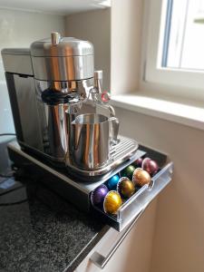 Cucina o angolo cottura di Suite3, 7 min walk from Opera or Lake