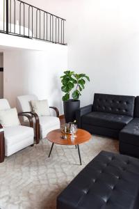 Amazing Loft With The Best View Of Casco Viejo!的休息区