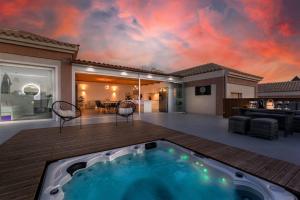 Πισίνα στο ή κοντά στο Calma Paraíso Jacuzzi Sea View