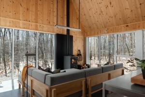 Fotografie z fotogalerie ubytování Le Bois et Lumiere - In the heart of Nature v destinaci Grande Vallee