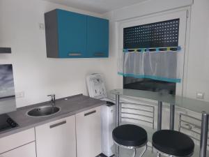 Kuchyň nebo kuchyňský kout v ubytování Stilvolle 2-Zimmer-Oase