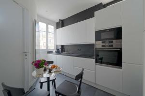 Luxury apartment at Auteuil