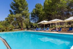 Bazén v ubytování Hotel Rural Mas Fontanelles nebo v jeho okolí