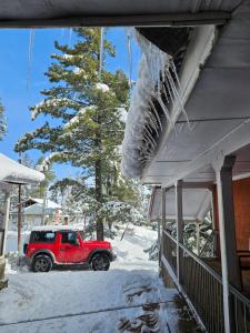 Everest Guest House v zimě