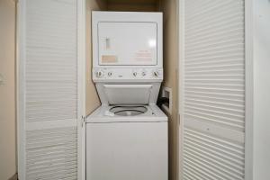 Fotografie z fotogalerie ubytování Sugar Beach 316 Front Row Ocean Views in Beautifully Upgraded Beachfront Condo v destinaci Kihei