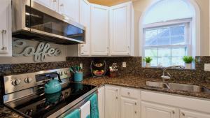 Fotografie z fotogalerie ubytování Baypoint Oasis by Last Key Realty v destinaci Sugarloaf Shores