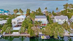 Fotografie z fotogalerie ubytování Baypoint Oasis by Last Key Realty v destinaci Sugarloaf Shores