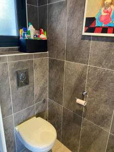 Ένα μπάνιο στο Magnifique maison les pieds dans l eau