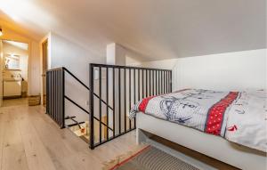 Posteľ alebo postele v izbe v ubytovaní Cozy Home In Betiga With Sauna