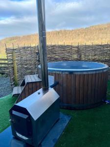 多尔盖罗Cader Mountain View Cottage with Hot Tub in Snowdonia的相册照片