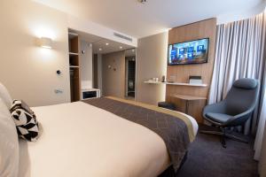 Holiday Inn Express - Arcachon - La Teste by IHG客房内的一张或多张床位