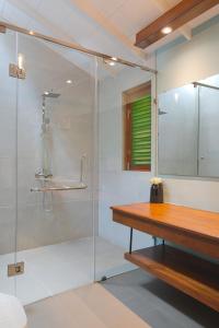 Koupelna v ubytování The Farm Resorts