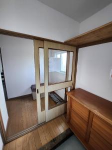 Foto sihtkohas Kutchan asuva majutusasutuse 倶知安Tsuru House 車ガレージ完備 スーパーマーケット徒歩2分 galeriist
