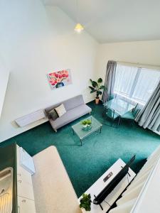 Posezení v ubytování O'Reillys Motel