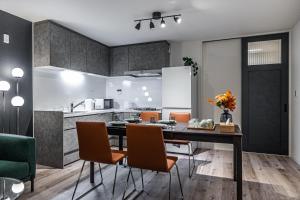 Dapur atau dapur kecil di 住吉月满-豪华全新一户建-住吉大社6分钟-关西机场直达40分-宽敞停车位-隔壁711超市