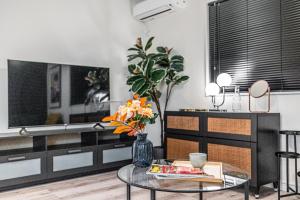 Dapur atau dapur kecil di 住吉月满-豪华全新一户建-住吉大社6分钟-关西机场直达40分-宽敞停车位-隔壁711超市