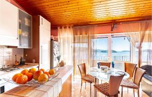 Příroda nedaleko apartmánu + 13 fotografií