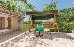 Ảnh trong thư viện ảnh của Holiday Home Vir 13 ở Vir