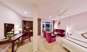 Posezení v ubytování Ngoc Phat Dalat Hotel