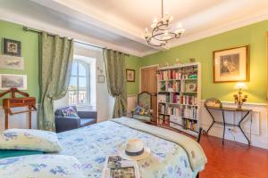 Φωτογραφία από το άλμπουμ του Appart face au Palais des Papes στην Αβινιόν