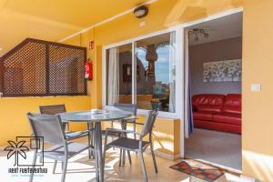 Posezení v ubytování Sabrihome Pool and Terrace iRent Fuerteventura