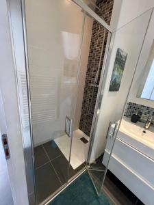 Et badeværelse på LOFT des 7 chemins - 4 Voyageurs