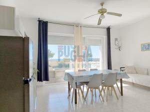 Kép Appartamento La Torre piano terra sul mare Puglia On line szállásáról Torre Mozzában a galériában
