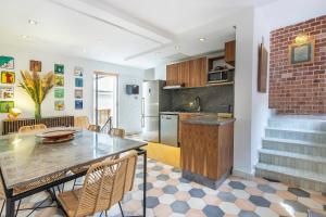 Kuchyň nebo kuchyňský kout v ubytování Riad Les Suites Marrakech
