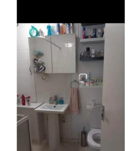 Ένα μπάνιο στο Room in central London