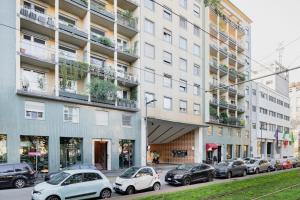 The building in which Az apartmant is located