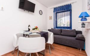 TV a/nebo společenská místnost v ubytování Apartments Zeljko B