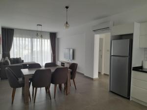 Kuchyň nebo kuchyňský kout v ubytování Retreat, block A2, unit 3