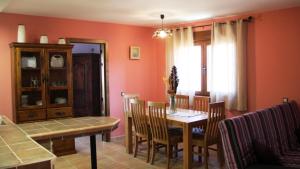 Posedenie v ubytovaní Casa Rural Las Albertas