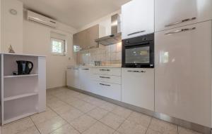 Fotografia z galérie ubytovania Stunning Home In Benkovac With Kitchen v destinácii Benkovac
