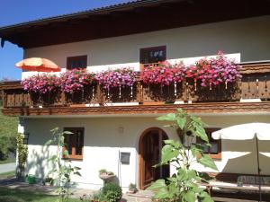 A balcony or terrace at Ferienwohnung Löffelberger