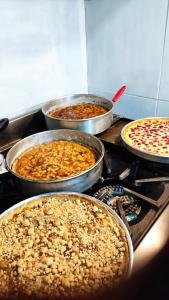 Comida no hotel ou em algum lugar perto