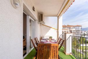 Balkón alebo terasa v ubytovaní Apart-rent Apartment Sant Maurici 0137