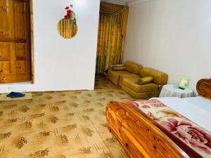 Photo de la galerie de l'établissement Hotel Miandam Palace, à Mingora 26 autres photos