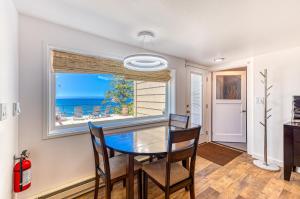 Gallery image of Oceanside Skies - Apt. 1 in Oceanside