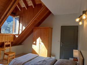Postel nebo postele na pokoji v ubytování Auberge du Freney