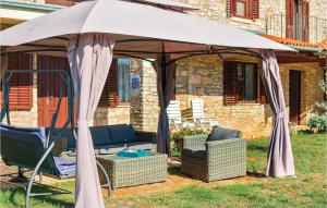 Fotografia z galérie ubytovania 6 Bedroom Lovely Home In Liznjan v destinácii Ližnjan